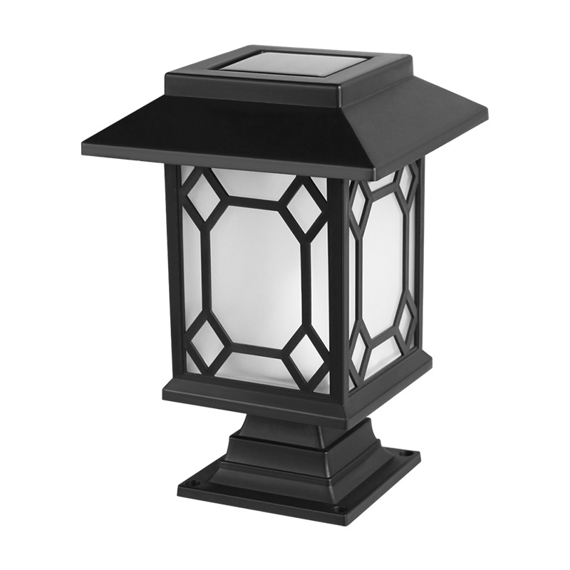 Solar column head lawn light